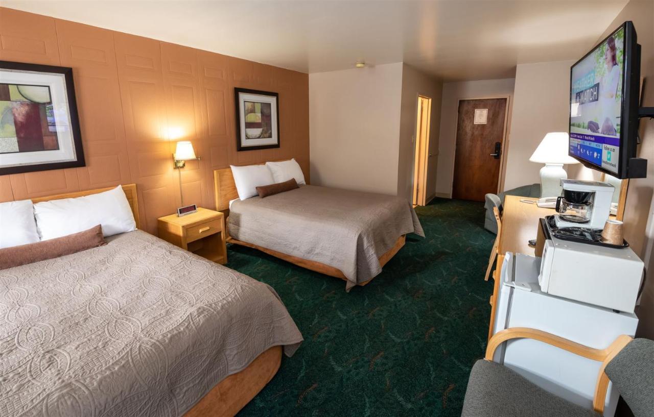 Keystone Motor Inn Brandon Exteriör bild