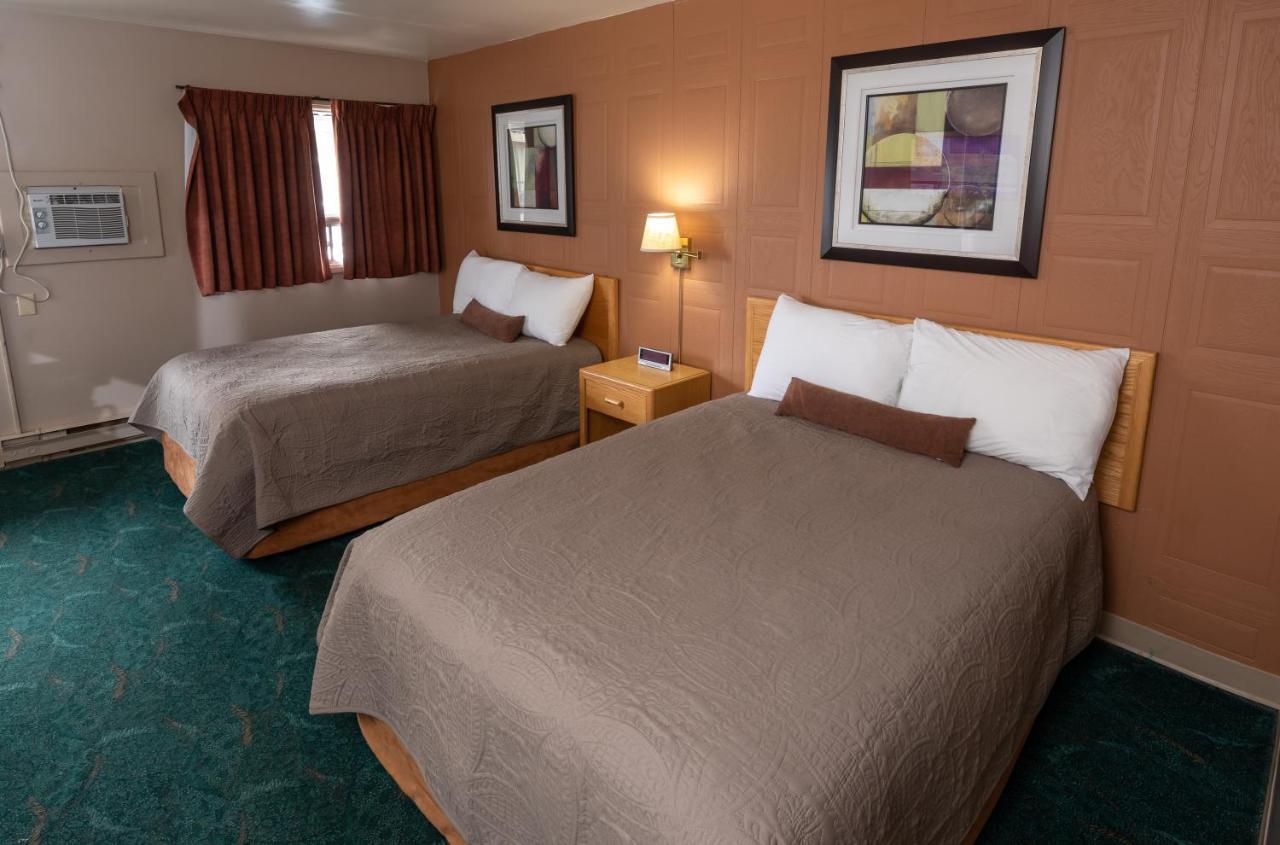 Keystone Motor Inn Brandon Exteriör bild